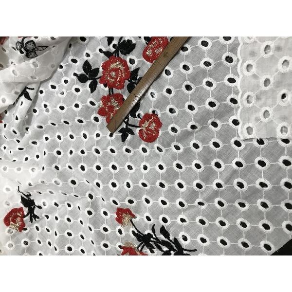 コットン　レース　穴あき　オフホワイト　ローン地　赤ｘゴールド花柄　ブラウス　子供用ワンピース　夏ふ...