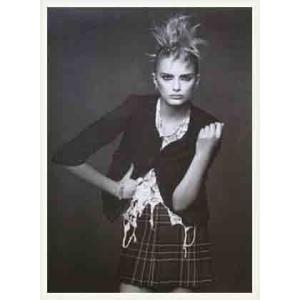 ポスター アート シャネル The Little Black Jacket リリー ドナルドソン カール ラガーフェルド 額装品 ウッドベーシックフレーム Sagaretxe Net