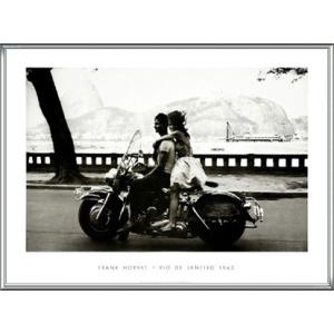 Couple on Harley Rio de Janeiro 1963（フランク ホーヴァット） 額装品 アルミ製ハイグレードフレーム｜aziz