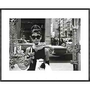 ティファニーで朝食を（オードリー ヘップバーン） 額装品 アルミ製ハイグレードフレーム