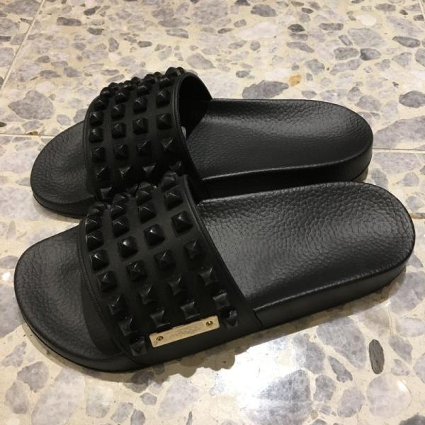 MENGHI メンギ シャワー サンダル　スタッズ新作4703B