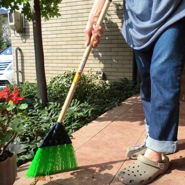 ほうき 大掃除 グッズ 玄関 おしゃれ 掃除 掃除道具 84cm 玄関用ほうき ガーデニング 庭 屋...