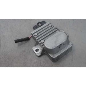 プレスカブFI　AA01-1705xxx　の レギュレター *1403756817　中古