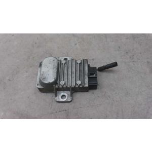 プレスカブFI　AA01-1738xxx　の レギュレター *1410318860　中古