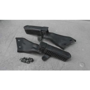 ヴェクスター125　CF42A-107xxx　の　タンデムステップ　左右 *1427854521　中...