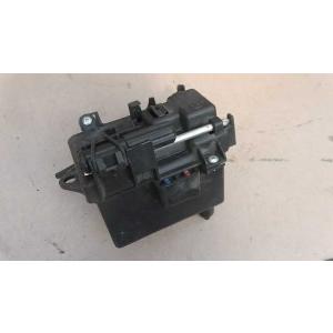 カブ110プロ　JA10-3000xxx　の　バッテリーケース *1459221663　中古