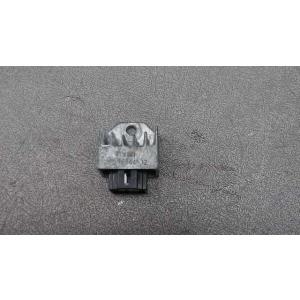 マグナ50　AC13-1007xxx　の　レギュレター *1476844312　中古