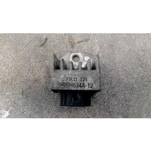 マグナ50　AC13-1006xxx　の　レギュレター *1536116020　中古