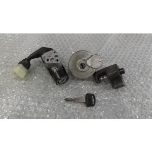 カブ50 プロ　AA04-3024xxx　の　キーセット *1569381739　中古