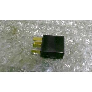 ディオ FI　AF68-1221xxx　の　リレー *1570582688　中古
