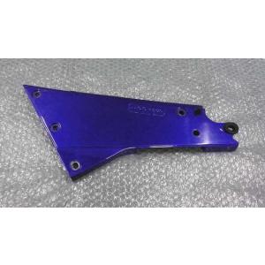 CB-1　NC27 の　サイドカバー　左 *1592532736　中古