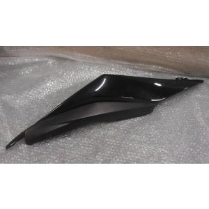 YZF-R25　RG10J-005xxx　の　テールカウル　右　 *1617156091　中古