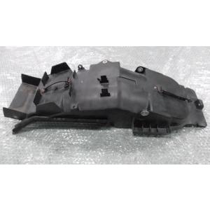 XJR400 4HM-016xxx の リアインナーフェンダー *1671149248 中古