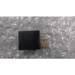 ディオ FI　AF68-1306xxx　の　リレー *1622510324　中古