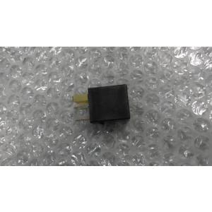 ディオチェスタ FI　AF68-3204xxx　の　リレー *1637804200　中古