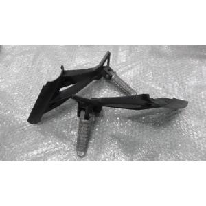 ニンジャ Ninja 250R　EX250K-A23xxx　の　ステップ　左右 *164990021...