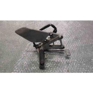 CBR250R　MC19-1012xxx　の ステップ　ブレーキペダル *1668154189　中古