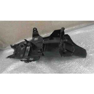 YZF-R25　RG10J-013xxx　の　リアインナーフェンダー *1680238186　中古