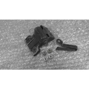 ジャイロX　TD02-1111xxx　の　シートヒンジ *1680766038　中古