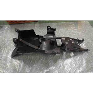 YZF-R25　RG10J-002xxx　の　リアインナーフェンダー *1682472271　中古