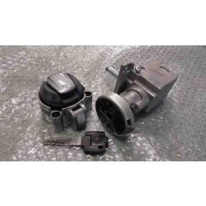 アクシスZ SED7J-026xxx の リアサスペンション *1650587708 中古