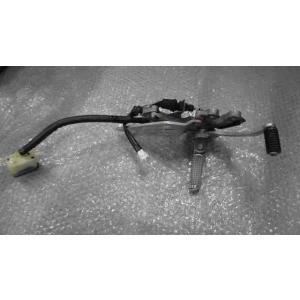 YZF-R15　ME11CK055D2006xxx　の ステップ　右 *1685674612　中古