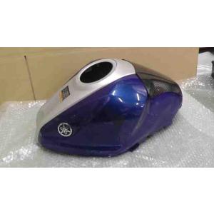 YZF-R25　RG10J-017xxx　の タンクカバー　 *1696567291　中古