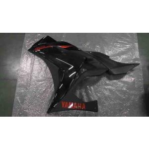 YZF-R25　RG10J　の　フロントサイドカウル 左　傷 *1700529490　中古