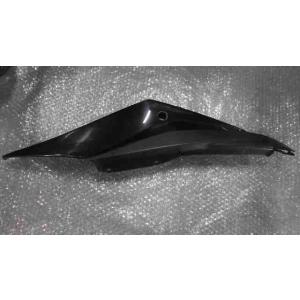 YZF-R25　RG10J-008xxx　の　テールカウル　左　傷 *1700530532　中古