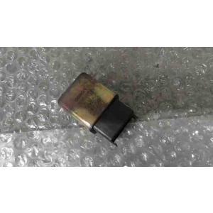 スタンドアップタクト　AF30-1211xxx　の　リレー *1728012120　中古