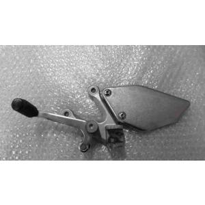 YZF-R3　RH13J-003xxx　の ステップ　左 *1736300596　中古