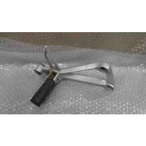 CBR250R　MC41-1002xxx　の　タンデムステップ　右 *1743469362　中古