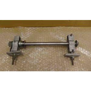 CB-1　NC27-1051xxx　の　リアアクスルシャフト *1746776497　中古