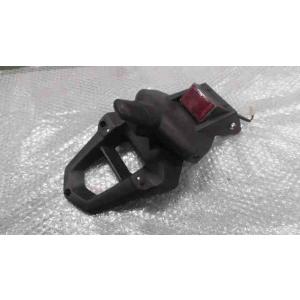 GT250R　KM4MJ55B891100xxx　の　リアフェンダー *1748566485　中古