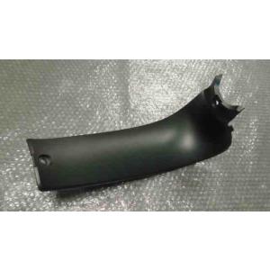 クロスカブ50　センターカバー *1764307788　中古