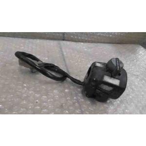 TZR50　3TU-073xxx　の　ハンドルスイッチ　右 *1773110011　中古