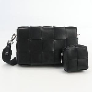 BOTTEGAVENETA ボッテガヴェネタ バーサタイル ストラップ カセット イントレチャート 741777 V2XU1 8803 斜め掛け ショルダーバッグ レザー メンズ 【中古】｜b-rakuichi