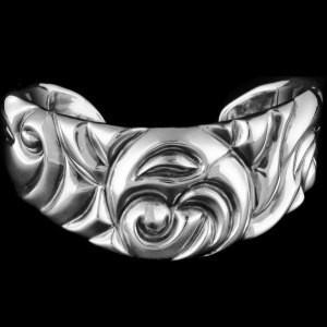 ロンワンズ　Vカフ　LONE ONES バングル LONE ONES ONES(ロンワンズ) Vシルバーバングル カフ : シルバー