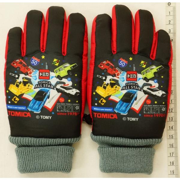 トミカ 近所のお出かけやスキー雪あそび用にも使える表撥水 裏あったか起毛 5本指手袋5〜6歳用 TM...