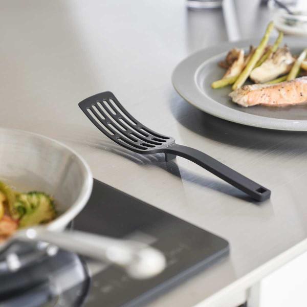 フライ返し 山崎実業 正規品 tower タワー シリコーンハンドルロングターナー S ターナー  ...