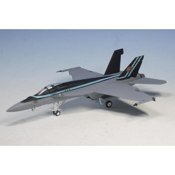 JCW 1/72 F/A-18E スーパーホーネット Top Gun 2, 2022 (ATC720...