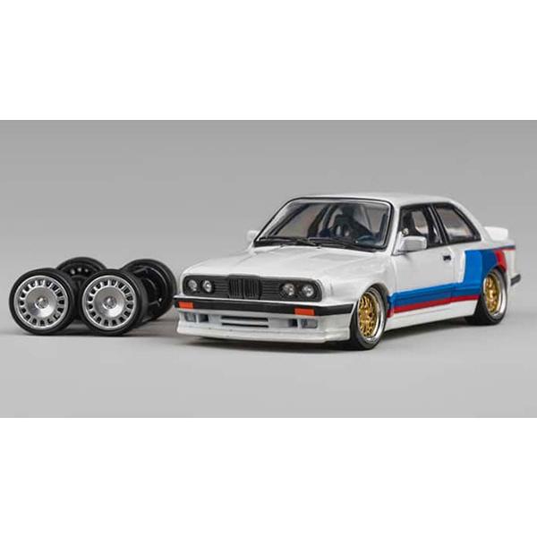 CMモデル 1/64 Pandem M3 (E30) アルピンホワイト ストライプ (CM64-E3...