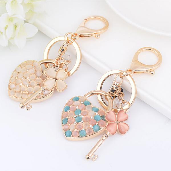 バッグチャーム 通販バッグチャーム キラキラ キーホルダー バックチャーム キーリング ハート おし...