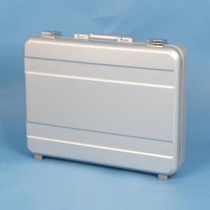 アルミ アタッシュケース 軽量 アルミ製 バッグ かばん ビジネスバッグ 通勤 出張 機内持ち込み 書類収納ケース マルチハードケース ADD8063-88シルバー｜bagandcase