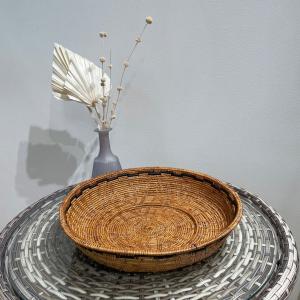 木彫り祈り 人形 木彫り 木製オブジェ インテリア バリ雑貨 バリ島