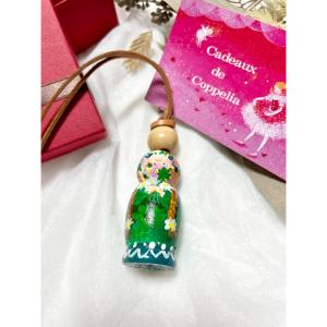 バックチャーム　チャーム　Maya 横山真弥　ハンドペイント　緑の天使 三つ編み　クリスマスプレゼント｜ballet-gift