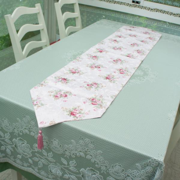 テーブルランナーMサイズ ロマンチックローズ柄 撥水加工 タッセル ピンク 約32×150cm 薔薇...