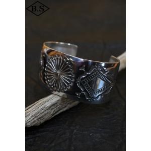 ロンパーカー インレイ×オーバーレイ バングル　ナバホ NAVAJO ロンパーカー インレイ×オーバーレイ バングル ナバホ NAVAJO
