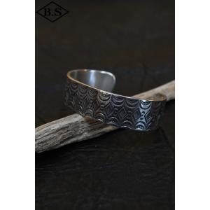 Chris Billie　クリスビリー　ナバホ族　インディアンジュエリー　美品 Chris Billie クリスビリー ナバホ族 インディアンジュエリー 美品 美