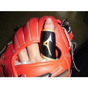 ミズノプロ限定　守備用フィンガープロテクター　カラーブラック×ゴールド　大人用フリーサイズ　左右兼用